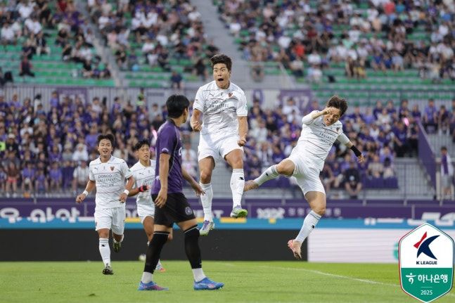 FC안양전 득점 후 기뻐하는 이호재의 모습