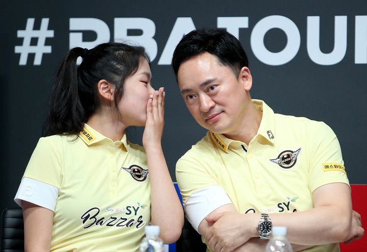 에스와이 한지은(좌)-황득희