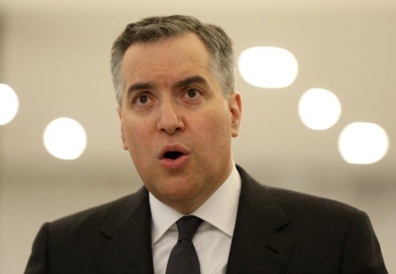 레바논 새 총리로 선출된 무스타파 아디브가 8월 31일(현지시간) 바드바 대통령 궁에서 인터뷰를 하고 있다. 로이터뉴스1