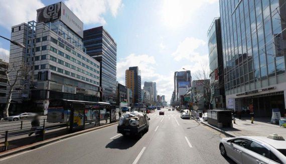 강남대로 전경. fnDB