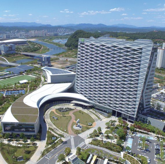 [서울=뉴시스]경남 진주 한국토지주택공사(LH) 본사. (사진=한국토지주택공사 홈페이지) 2021.03.09. photo@newsis.com *재판매 및 DB 금지 /사진=뉴시스