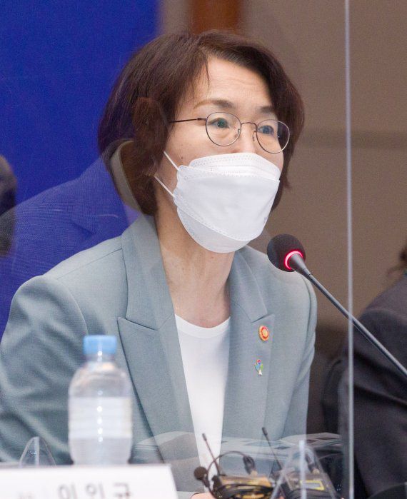 임혜숙 과학기술정보통신부 장관이 23일 오전 서울 여의도 콘래드호텔에서 열린 6G 전략회의에 참석해 인사말을 하고 있다. 과학기술정보통신부 제공