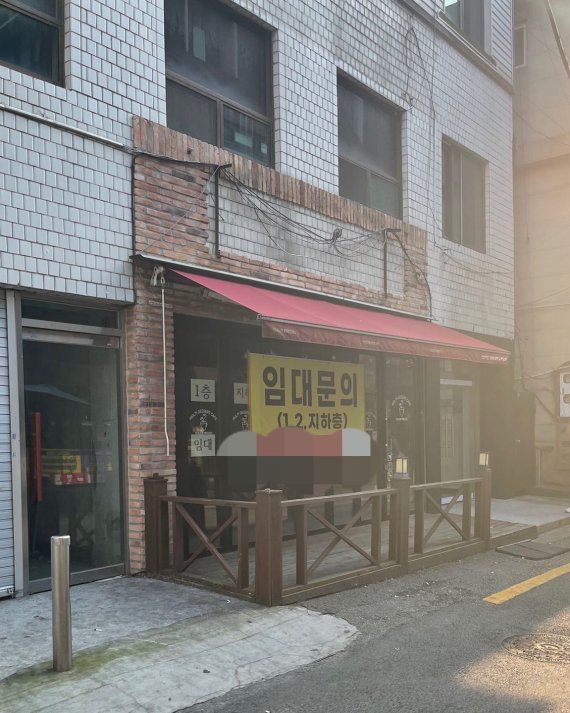 27일 서울 동작구 노량진 고시촌 인근 한 상점이 문을 닫아 '임대' 현수막을 걸어놓고 있다. /사진=우아영 인턴기자