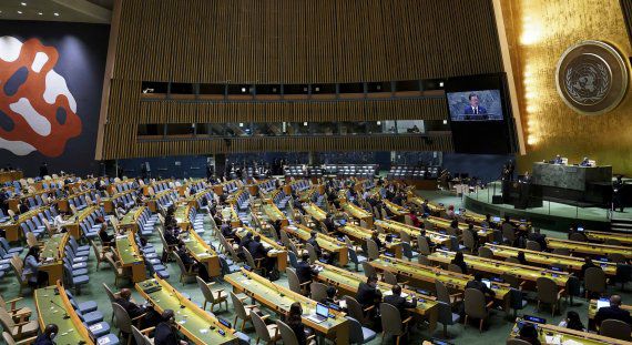 [뉴욕=뉴시스] 김진아 기자 = 문재인 대통령이 21일(현지시간) 미국 뉴욕 유엔 총회장에서 기조연설을 하고 있다. 2021.09.22. bluesoda@newsis.com <저작권자ⓒ 공감언론 뉴시스통신사. 무단전재-재배포 금지.> /사진=뉴시스화상