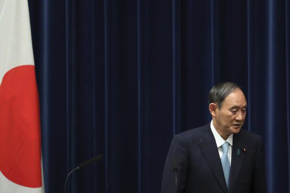 전임 스가 요시히데 일본 총리. AP뉴시스