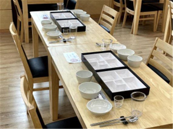 인천시는 지역 내 장례식장에서 1회용품을 사용하지 않는 장례문화를 민간 장례식장까지 확대 운영한다. 사진은 친환경 자원순환 장례식장의 다회용품 사용 전경.