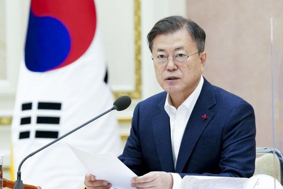 [서울=뉴시스] 김진아 기자 = 문재인 대통령이 13일 오전 청와대 영빈관에서 열린 제1회 중앙지방협력회의에서 발언하고 있다. 2022.01.13. bluesoda@newsis.com <저작권자ⓒ 공감언론 뉴시스통신사. 무단전재-재배포 금지.> /사진=뉴시스화상