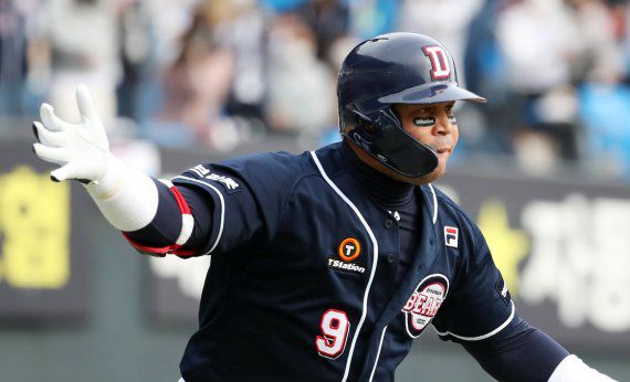 입국길이 막혀 있는 두산 외국인 선수 호세 페르난데스 /사진=뉴시스