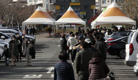 울산 중구 종합운동장 임시 선별검사소 /사진=뉴스1