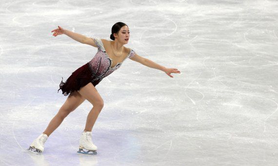 [베이징(중국)=뉴시스] 고범준 기자 = 17일 오후 중국 베이징 캐피털 실내경기장에서 열린 2022 베이징동계올림픽 피겨 스케이팅 여자 싱글 프리스케이팅에서 한국 유영이 연기를 하고 있다. 2022.02.17. bjko@newsis.com <저작권자ⓒ 공감언론 뉴시스통신사. 무단전재-재배포 금지.> /사진=뉴시스화상