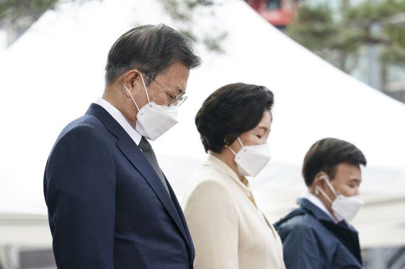 문재인 대통령과 김정숙 여사 2021.3.1/뉴스1 © News1 이광호 기자 /사진=뉴스1