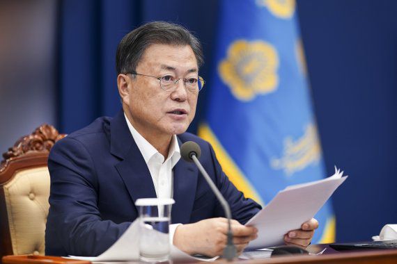 문재인 대통령이 14일 오후 청와대 여민관에서 열린 수석·보좌관회의에서 발언하고 있다.(청와대 제공)2022.3.14/뉴스1 © News1 이광호 기자 /사진=뉴스1