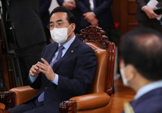 박홍근 더불어민주당 원내대표가 30일 오전 서울 여의도 국회의장실에서 열린 여야 원내대표 회동에서 발언하고 있다. 사진=서동일 기자