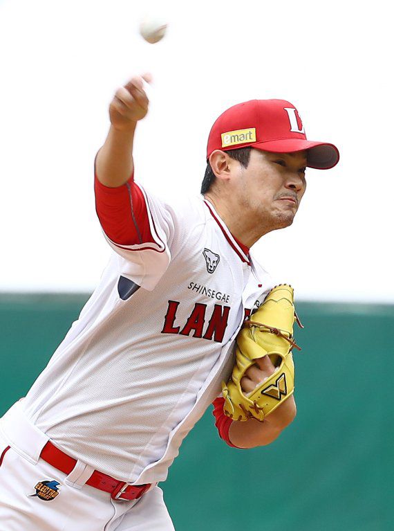 다승 1위에 올라 있는 SSG 노경은. (사진 = SSG 랜더스 제공) /사진=뉴시스