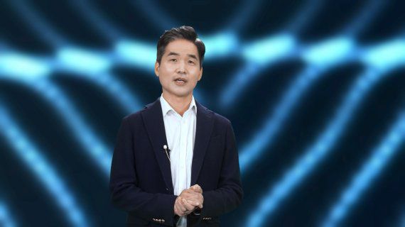 삼성전자가 13일 온라인으로 개최한 제1회 '삼성 6G 포럼(Samsung 6G Forum)'에서 삼성리서치 연구소장 승현준 사장이 인사말을 전하고 있다. /사진=뉴시스