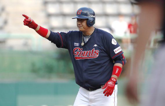 은퇴를 앞둔 롯데 이대호는 추신수와의 올스타 경쟁에서 이겼다. /사진=뉴시스화상