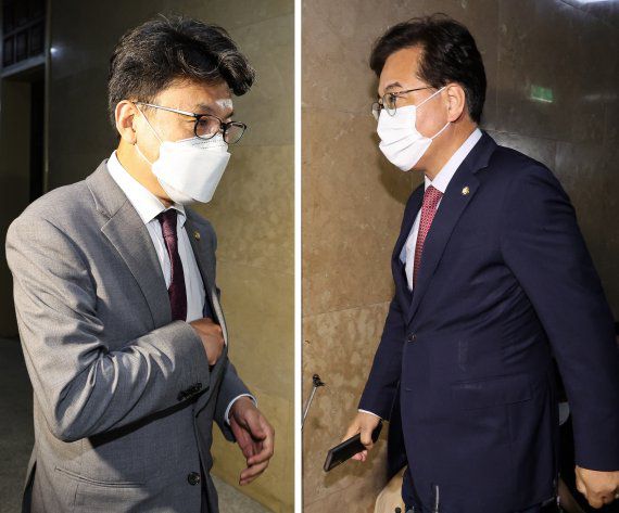 진성준 더불어민주당 원내수석부대표(왼쪽)와 송언석 국민의힘 원내수석부대표가 20일 서울 여의도 국회에서 원구성협상을 위해 본관 운영위원장실로 각각 들어서고 있다. (공동취재) 사진=뉴스1