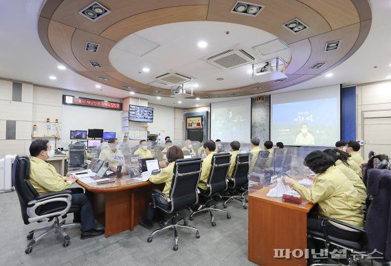 시흥시 10일 코로나19 선제대응 대책회의 진행. 사진제공=시흥시