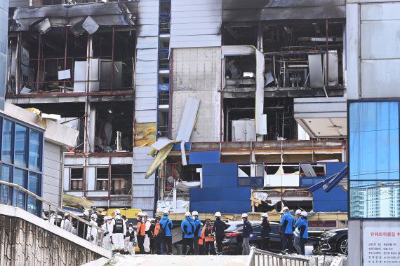 중대재해법 시행이 1년이 지나면서 사고가 자주 발생하는 건설현장 등에 대한 재해 예방을 위해 실질적인 개선안이 마련돼야 한다는 지적이다. 뉴시스