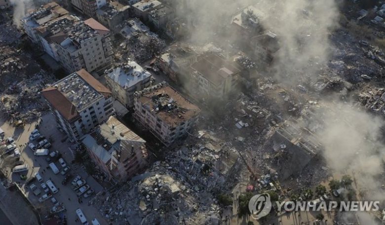 강진으로 피해 입은 튀르키예 시내 일대의 모습. 사진=연합뉴스