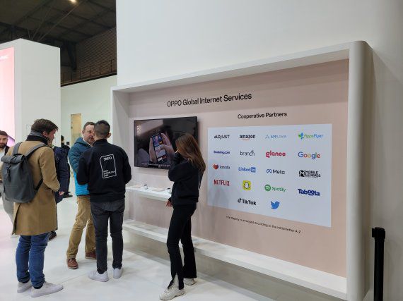 27일(현지시간) 스페인 바르셀로나에서 열린 세계 최대 이동통신 전시회 모바일월드콩그레스(MWC 2023)에 오포는 글로벌 파트너십을 강조하기도 했다. 사진=김준혁 기자