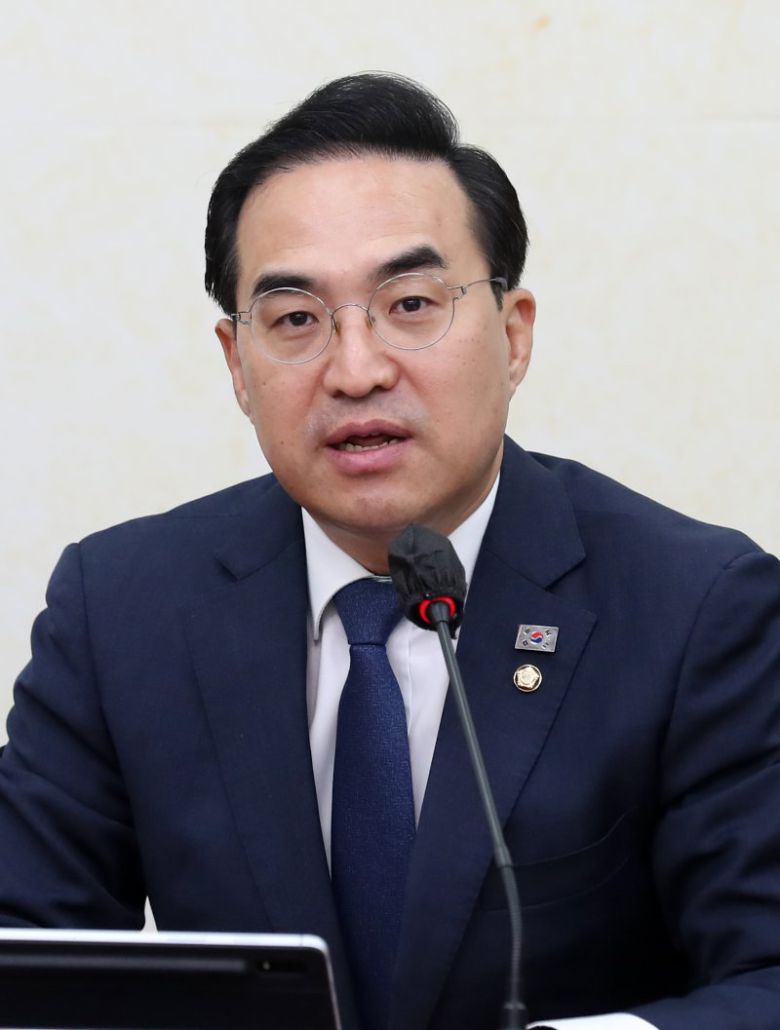 박홍근 더불어민주당 원내대표가 20일 오전 국회에서 열린 최고위원회의에서 발언하고 있다. 뉴시스