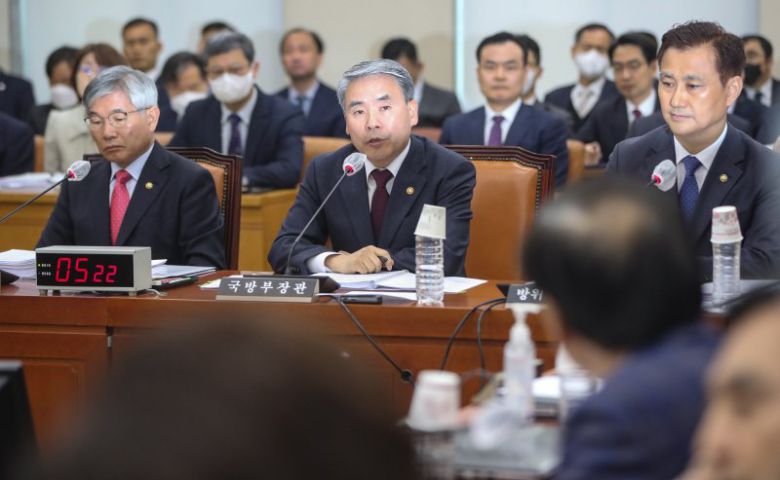 이종섭 국방부 장관이 23일 서울 여의도 국회에서 열린 국방위원회 전체회의에서 의원들의 질의에 답하고 있다. 사진=뉴스1