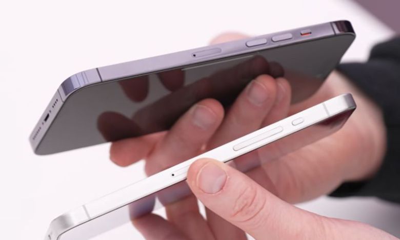 아이폰15울트라 목업. 언박스 테라피 유튜브 캡처