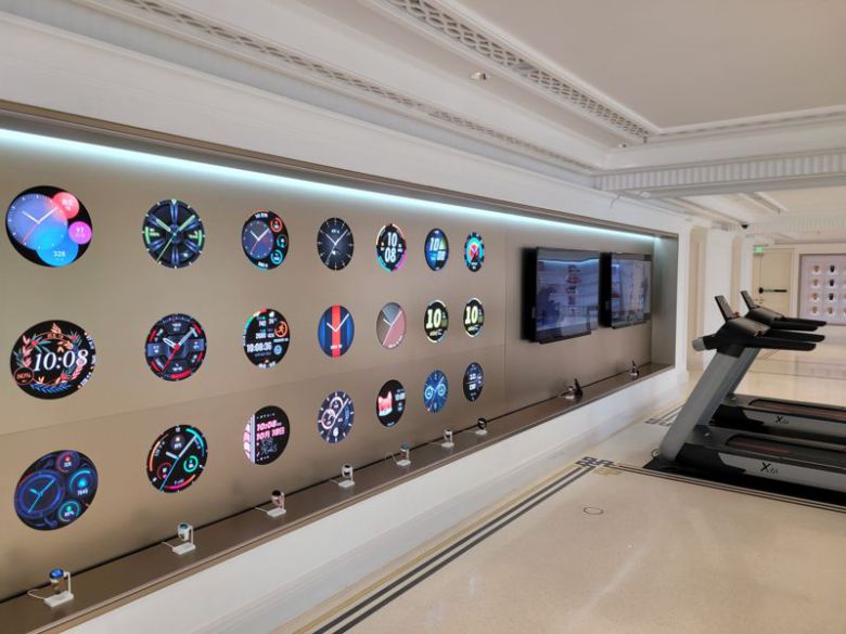 중국 상하이 난징동루에 위치한 화웨이 플래그십 스토어 내부. 사진=김준혁 기자