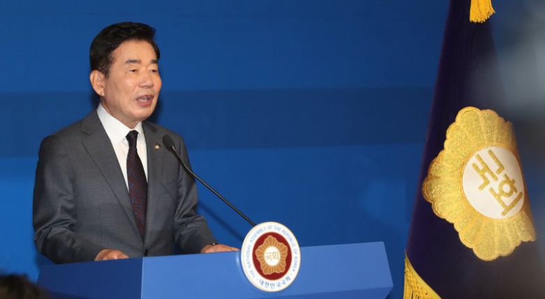 (서울=뉴스1) 임세영 기자 = 김진표 국회의장이 4일 오전 서울 여의도 국회 사랑재에서 열린 취임 1주년 기자간담회에서 모두발언을 하고 있다. 2023.7.4/뉴스1 /사진=뉴스1화상