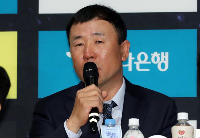 임종헌 전 안산 그리너스 감독이 지난 2월 21일 서울 양재동 더케이호텔에서 열린 하나원큐 K리그2 2023 미디어데이에서 시즌에 임하는 각오를 밝히고 있다. /사진=뉴스1