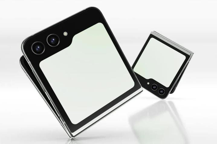 갤럭시Z플립5 예상 이미지. 나인투파이브구글 캡처                                    갤럭시Z플립5(왼쪽), 갤럭시Z폴드5 예상 렌더링 이미지. 사진=TT테크놀로지 유튜브(왼쪽), 테크니조 콘셉트·슈퍼 로더