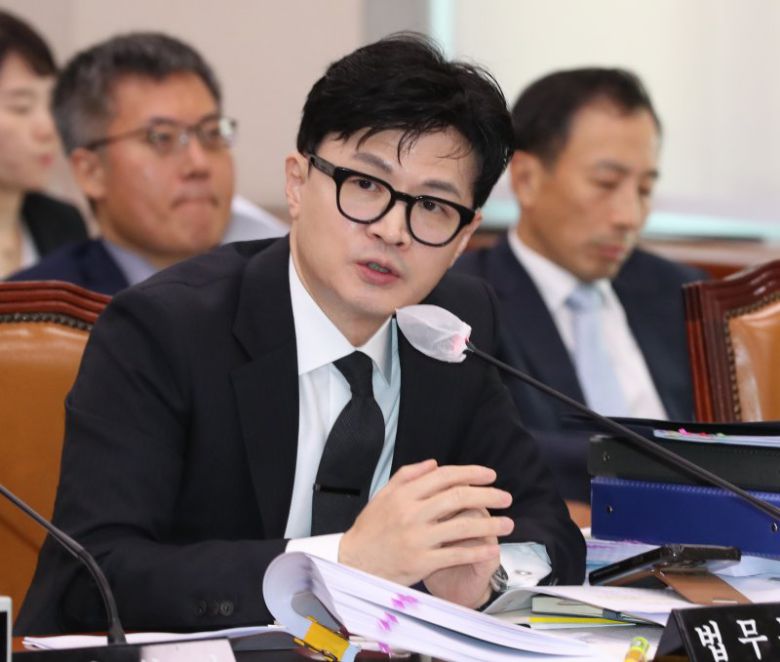 한동훈 법무장관이 26일 서울 여의도 국회에서 열린 법제사법위원회 전체회의에서 의원들의 질의에 답변하고 있다. 2023.7.26/뉴스1 ⓒ News1 송원영 기자 /사진=뉴스1