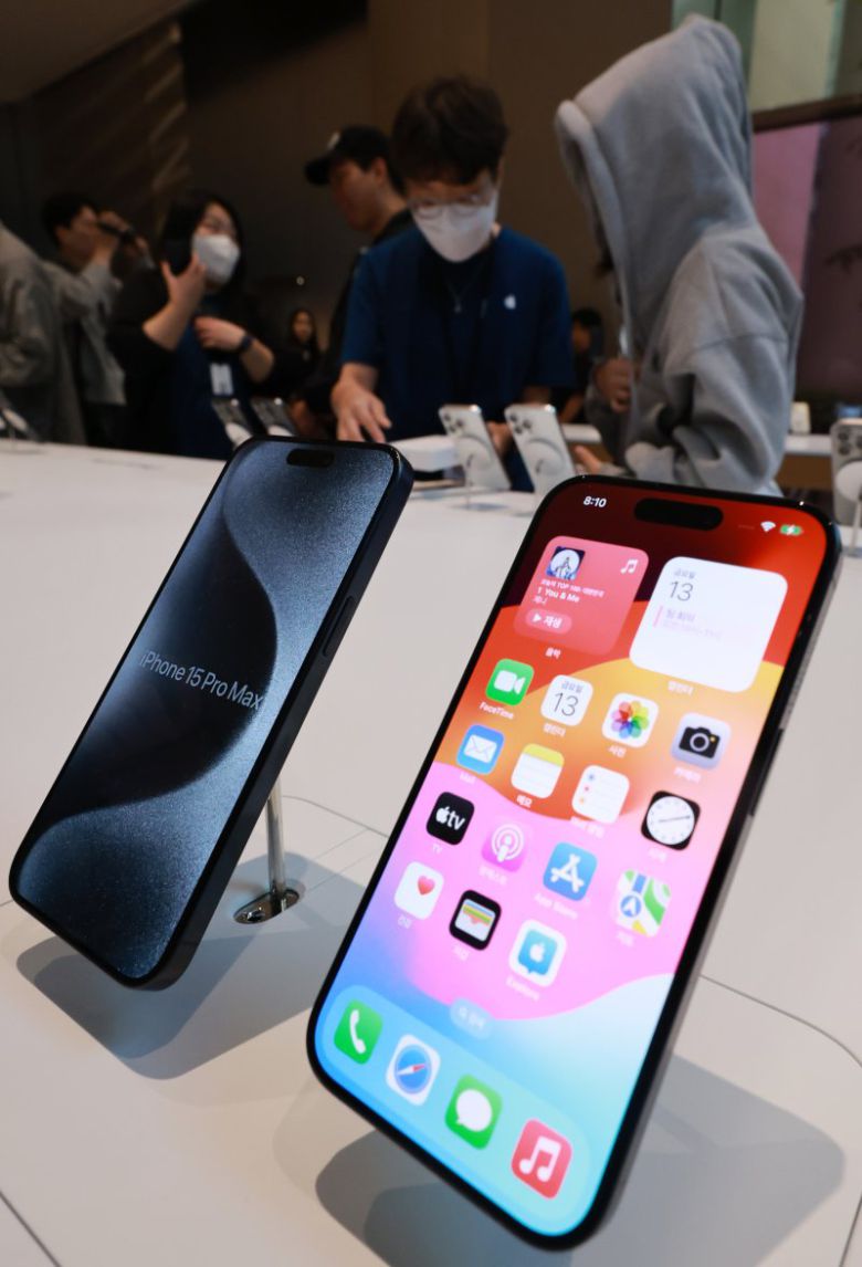 아이폰 15 프로(Pro)와 맥스(MAX). 사진=연합뉴스