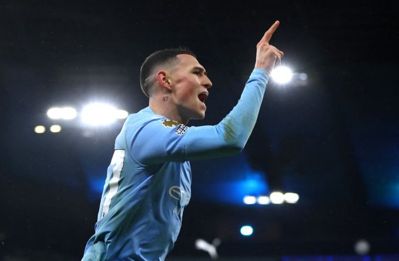 맨체스터 시티의 필 포든이 2-1로 달아가는 역전골을 만들어내고 있다 [사진 = 뉴스1]