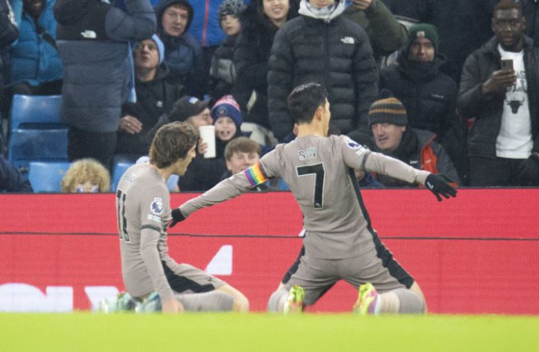 손흥민이 전반 6분만에 선제골을 폭발시켰다. 시즌 9호골이다. [사진 = 뉴스1]