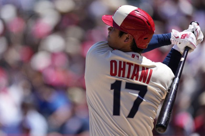 [애너하임=AP/뉴시스] 오타니 쇼헤이의 행선지 결정이 코 앞에 다가온 가운데 현재 오타니의 영입전은 미 언론에 따르면 2파전 양상으로 흐르고 있다.