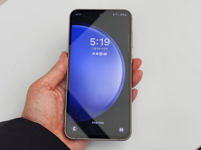 갤럭시S23 FE. 사진=구자윤 기자
