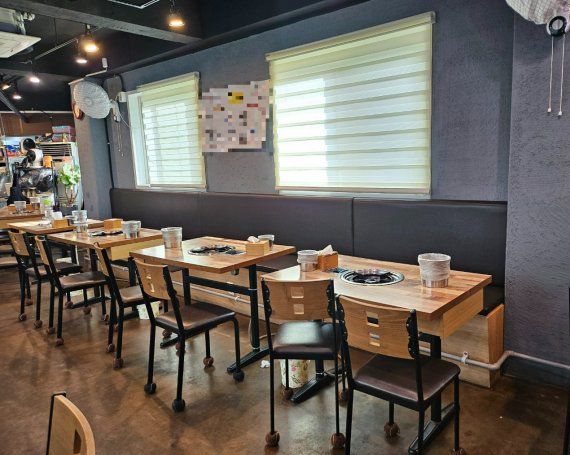 지난 20일 오후 2시께 서울 마포구 공덕동 인근 한 식당이 손님이 없이 한산한 모습이다. /사진=노유정 기자