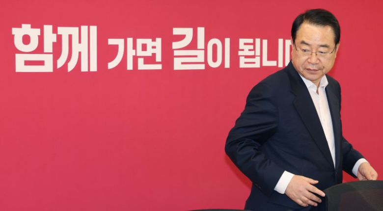 국민의힘 정영환 공천관리위원장이 16일 여의도 당사에서 열린 공관위 1차 회의에 참석하고 있다. 연합뉴스