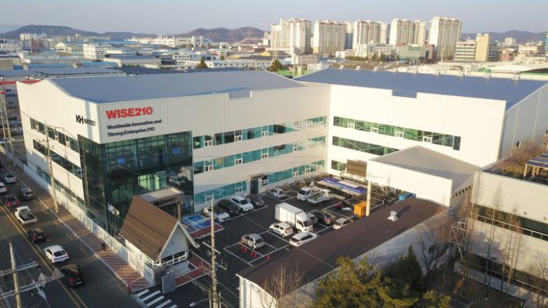 지난 3월 경북 구미국가산업단지에서 준공한 KH바텍 자동차부품 전용공장 전경. KH바텍 제공