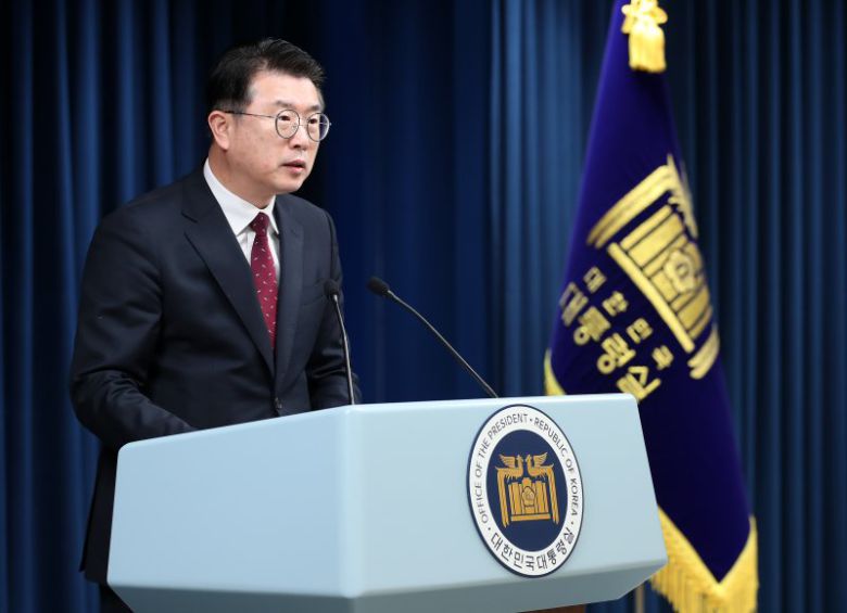 장상윤 대통령실 사회수석이 지난 8일 용산 대통령실 청사에서 전국 40개 의대 수업 정상화와 관련한 브리핑을 하고 있다. /사진=뉴스1화상