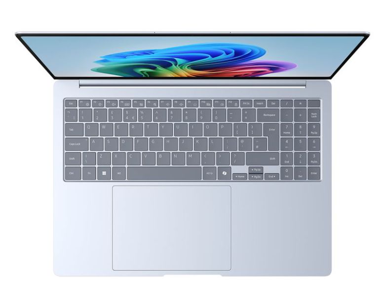 IT 팁스터 에반 블래스(@evleaks)가 X에 올린 갤럭시 북4 엣지 유출 이미지