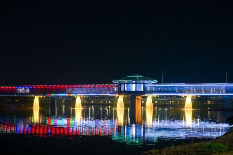 스페이스 브릿지 야경