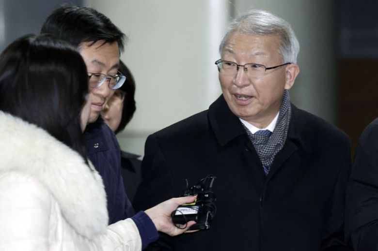 양승태                                       권오수