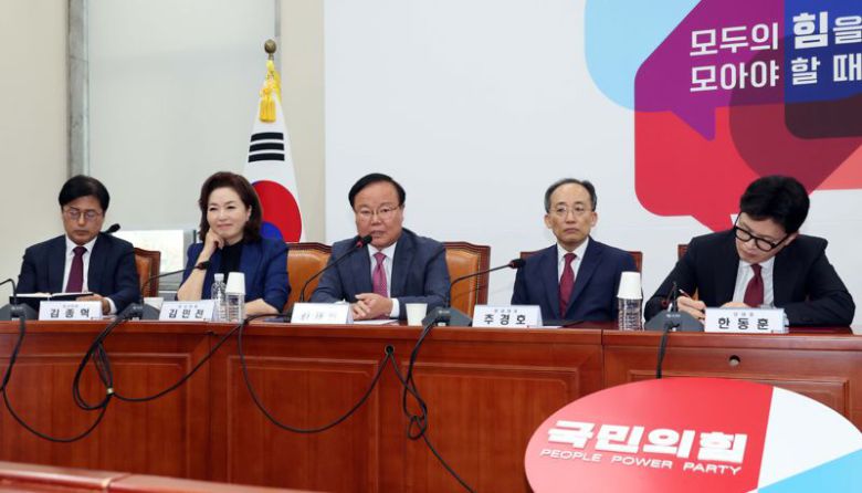 김재원 국민의힘 최고위원이 7일 서울 여의도 국회에서 열린 최고위원회의에서 모두발언을 하고 있다. 사진=박범준 기자