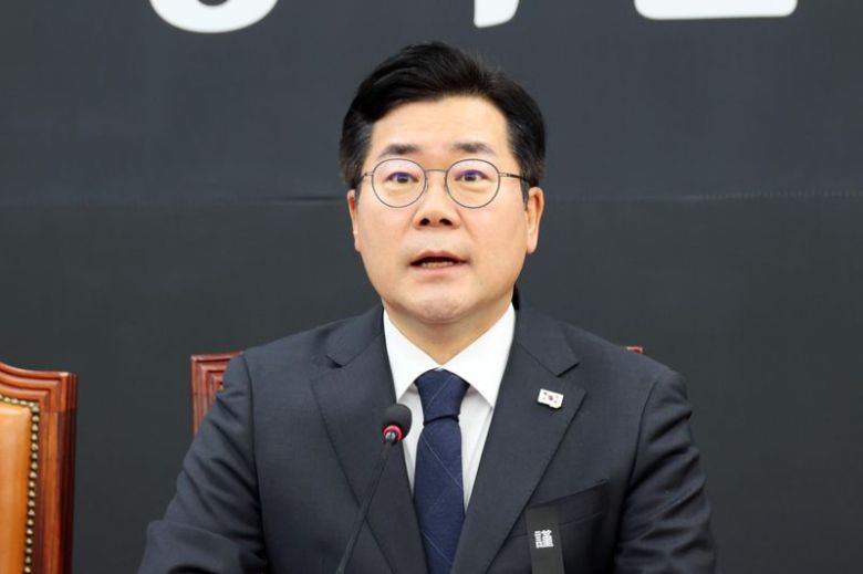 더물어민주당 박찬대 원내대표가 2일 국회에서 열린 정책조정회의에서 발언하고 있다. 사진=서동일 기자