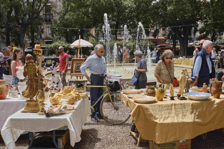 빈티지 쇼핑 투어 / 부킹닷컴 제공