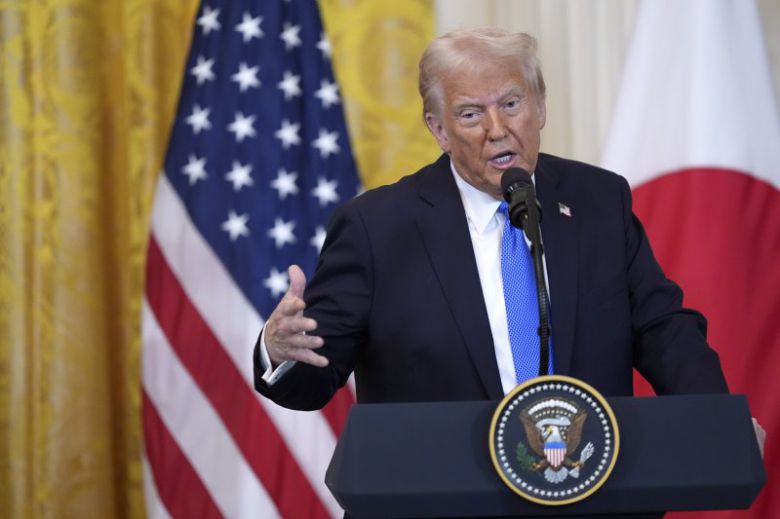 도널드 트럼프 미국 대통령이 7일(현지 시간) 백악관에서 이시바 총리와 회담한 후 공동기자회견을 열고 발언하고 있다., ,AP 뉴시스