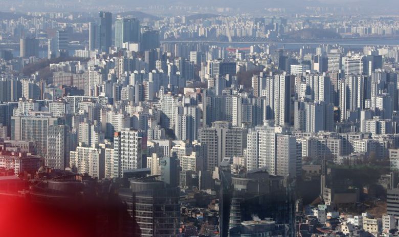 지난해 12월 서울 중구 남산에서 바라본 서울시내 아파트. 사진=뉴시스